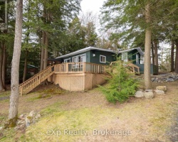 Cottage for Sale on Roberts Lake