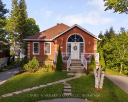 Property for Sale on 216 ROBINS POINT ROAD, 