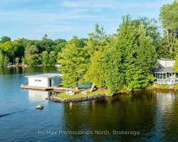 Property for Sale on 3-4 MB HENRY ISLAND, 