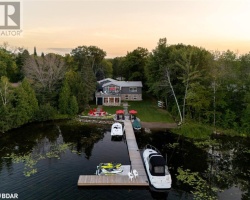Cottage for Sale on Gloucester Pool