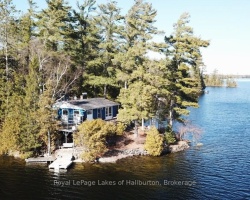 Cottage for Sale on Crystal Lake