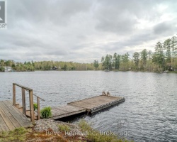 Cottage for Sale on Miller Lake