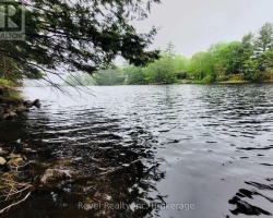 Cottage for Sale on Seguin Lake