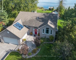 Cottage for Sale on Lake Scugog