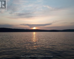 Cottage for Sale on Twelve Mile Lake