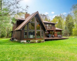 Cottage for Sale on Moose Lake