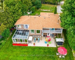 Cottage for Sale on Lake Scugog
