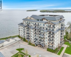 Cottage for Sale on Lake Simcoe