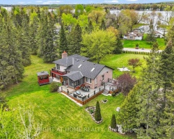 Cottage for Sale on Sturgeon Lake