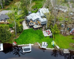 Cottage for Sale on Black Lake