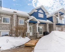 Cottage for Sale on Kashagawigamog Lake