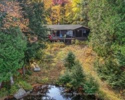 Cottage for Sale on Toad Lake