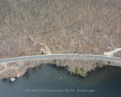 Cottage for Sale on Eagle Lake