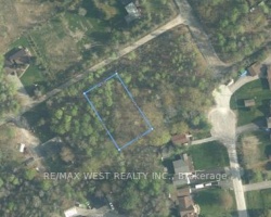Property for Sale on 8 CRESCENT DRIVE, Tay