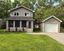 Cottage for Sale on Sturgeon Lake