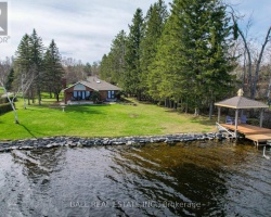 Cottage for Sale on Pigeon Lake