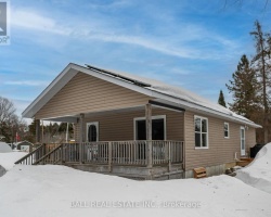 Cottage for Sale on Sturgeon Lake