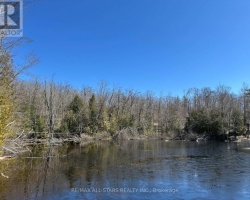 Cottage for Sale on Crystal Lake
