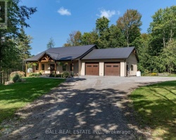 Property for Sale on 201 Northern Avenue, Trent Lakes