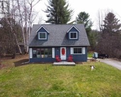 Cottage for Sale on Gull Lake