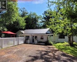 Property for Sale on 8 Parkhill Drive, Kawartha Lakes (Verulam)