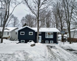 Property for Sale on 14 BEECHWOOD PATH, 