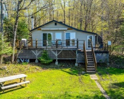 Cottage for Sale on Sharon Lake