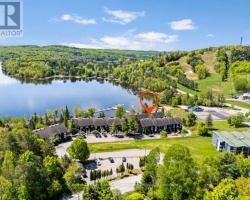 Cottage for Sale on Peninsula Lake