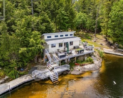 Cottage for Sale on Six Mile Lake