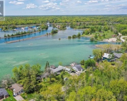Cottage for Sale on Lake Couchiching