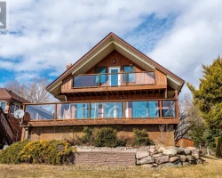 Cottage for Sale on Lake Scugog