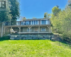 Cottage for Sale on Sturgeon Lake