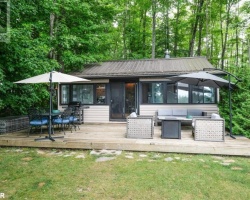 Cottage for Sale on Talbot Lake