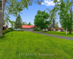 Cottage for Sale on Dalrymple Lake