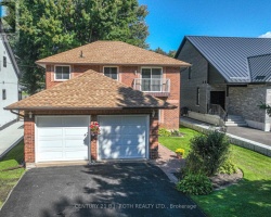Cottage for Sale on Lake Simcoe
