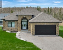 Cottage for Sale on Sturgeon Lake