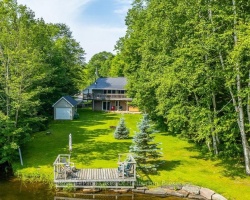Cottage for Sale on Little Bob Lake