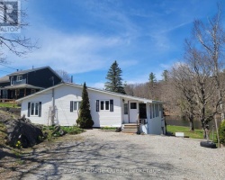 Cottage for Sale on Severn Lake