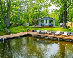 Cottage for Sale on Gull Lake