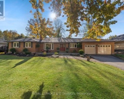 Cottage for Sale on Lake Simcoe