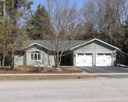 Property for Sale on 33 Meadow Heights Drive, Bracebridge (Monck (Bracebridge))