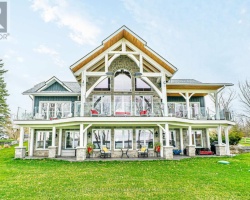 Cottage for Sale on Pigeon Lake
