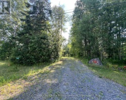 Property for Sale on 811 CENTRE ROAD, 