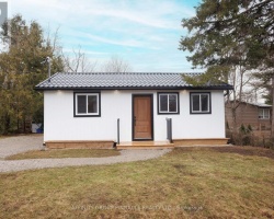Cottage for Sale on Gull River