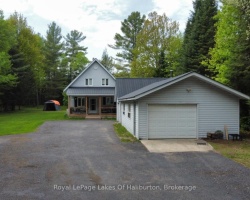 Cottage for Sale on Kennisis Lake