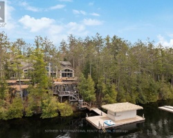 Cottage for Sale on Crystal Lake
