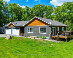 Property for Sale on 1030 Hilltop Road, Dysart et al (Dysart)