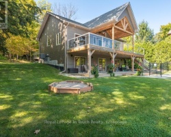 Cottage for Sale on Gloucester Pool