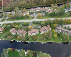 Cottage for Sale on Lake Simcoe