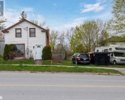 Property for Sale on 72 King Street, Kawartha Lakes